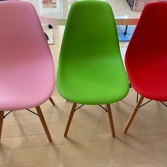 美品ダイニングチェアー