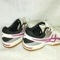 アシックスの25cmバレーボールシューズ、初心者女性向け、中古の画像