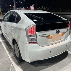 【個人出品】トヨタ　プリウス　30 パールホワイト後期　ルック　の画像