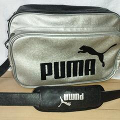 プーマのスポーツバッグシルバー&黒、中古の画像