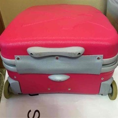 キャリーケース　ピンク の画像