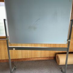 ホワイトボード　脚付きの画像