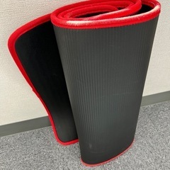 adidas ヨガマットの画像