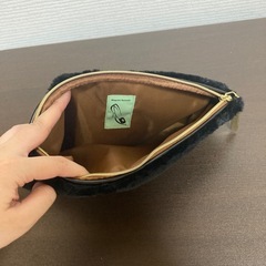 9/15ガレージセール 【新品未使用】黒ファーポーチの画像