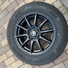 一本のみ　ブリヂストン　BLIZZAK DM-V3 225/65...