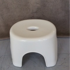 【値下げしました】風呂イス バス用品 ホワイト 　Emealの画像