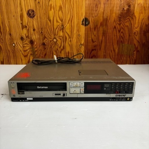 s0920607 通電確認済 動作反応なし ジャンク品 SHARP シャープ VIDEO CASSETTE RECORDER SL-F3ビデオ カセット レコーダー レトロ 中古品