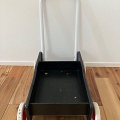 BRIO手押し車の画像