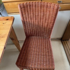 ダイニングテーブル　ラタン風チェア2脚セットの画像
