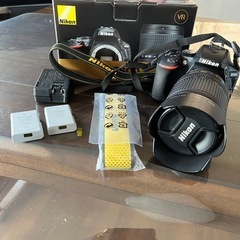 【レンズ•予備バッテリー付】Nikon 一眼レフ　D5600 1...