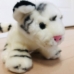 ホワイトタイガー　ぬいぐるみ