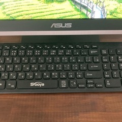 Asus デスクトップPC 液晶一体型パソコン　の画像