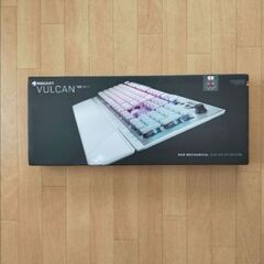 美品　｢ＲＯＣＣＡＴ｣ ゲーミングキーボード VULCAN 122 AIMO ROC-12-956-RD ［USB /有線］ ROC12956RDの画像
