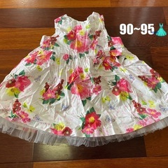 ワンピ、ドレス 4枚 90-95🧁の画像