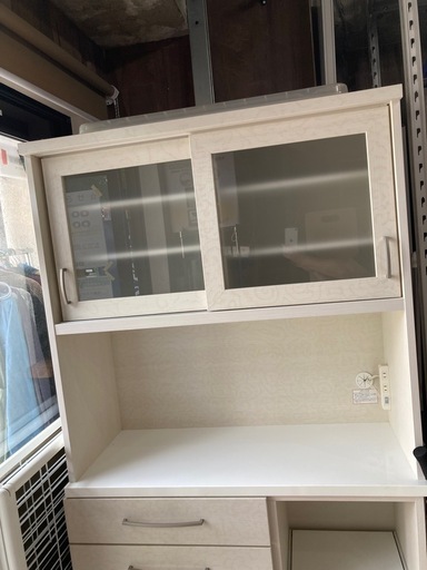 【食器棚　ホワイト】