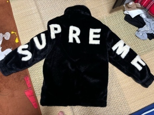 美品　supreme フェイクファージャケット