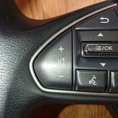 v37スカイラインハイブリド前期型用純正ステアリング（更に値下げしました！）の画像