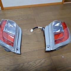 ダイハツミライース純正テールランプ