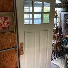 お話中】
ドア建具の画像