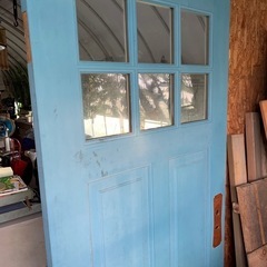 お話中】
ドア建具の画像