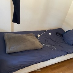 シングルベッド