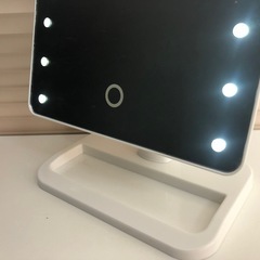 美品　LEDテーブルミラー　ニトリ　の画像
