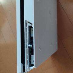 PS4 + ソフトの画像