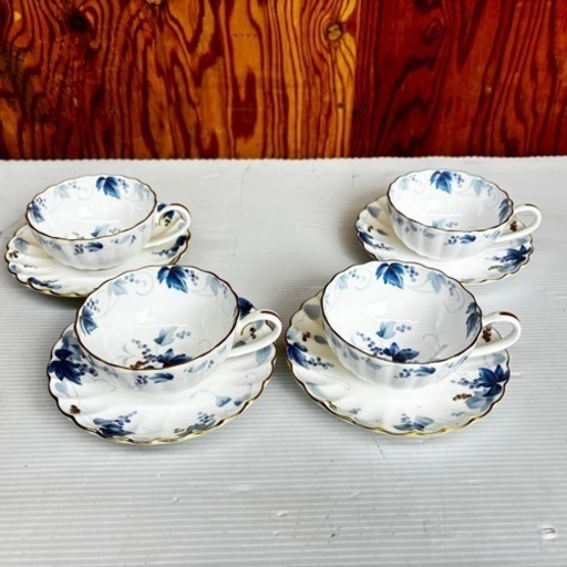 s0920610 NIKKO ニッコー FINE BONE CHINA カップ&ソーサー 4点セット カフェ コーヒーカップ ケーキセット 陶器 皿 カップ 中古品