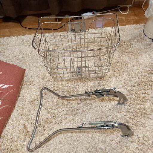自転車のカゴと、両立スタンド
