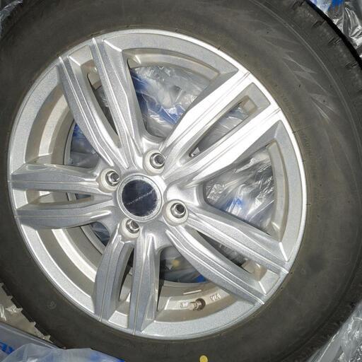 タフトの15インチ冬タイヤアルミ付き