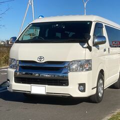 ハイエースワゴン１０人乗り　車貸します