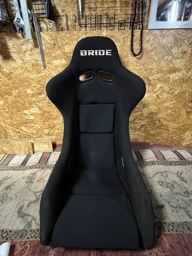 ブリッド　フルバケシート