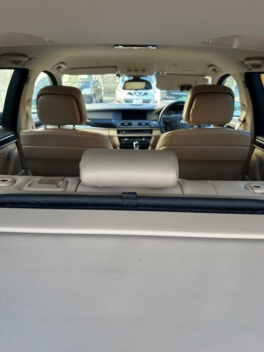 BMW 5シリーズ　523iツーリング

