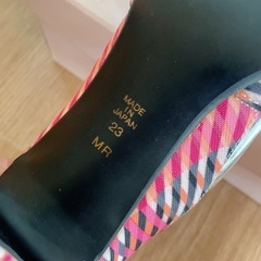 DIANA パンプスの画像