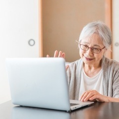 高齢者向けテレビ電話サービス
