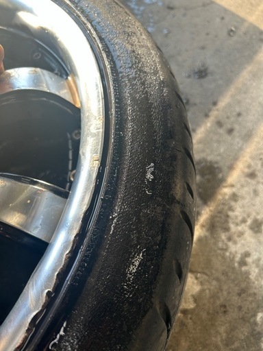 タイヤホイールセット　ロクサーニ　バイロン　18インチ　7.5J  バリ溝