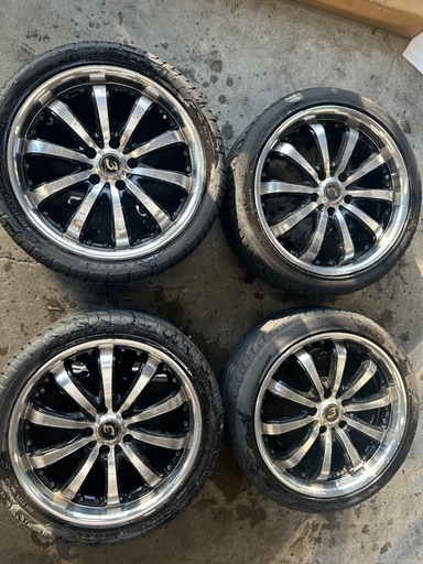 タイヤホイールセット　ロクサーニ　バイロン　18インチ　7.5J  バリ溝