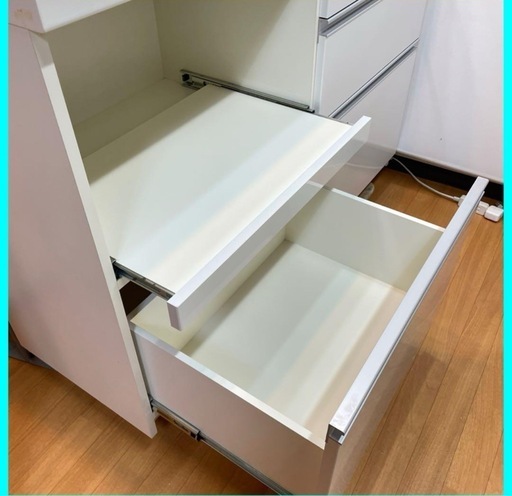 ニトリ⭐︎キッチンボード　食器棚