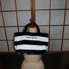 マリークワント　中くらいバック　ファスナーありの画像
