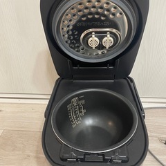 炊飯器の画像
