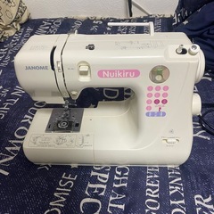 ジャノメ　コンパクトミシン　縫い切るＮ５１５　ミシン