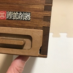 【値下げ】まる三の鰹節削り器　箱無の画像