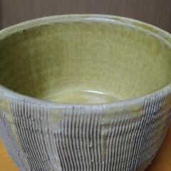 花器・黄土色の画像