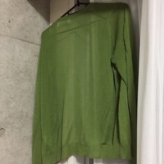 ユニクロ緑カーディガンの画像