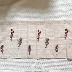 カフェカーテン4枚セット　横　花　刺繍　ピンク　スリコの画像
