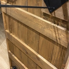 引き渡し決定済:ダイニングテーブル　パイン無垢材の画像