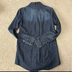 【最終価格】レディース　デニムシャツ　Sの画像