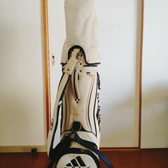 ウィルソン 11ウルトラ EX クラブセット（7番アイアン欠で11本）とアディダスのゴルフバックの画像
