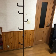 天井突っ張りポールハンガーラック