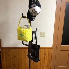 天井突っ張りポールハンガーラックの画像